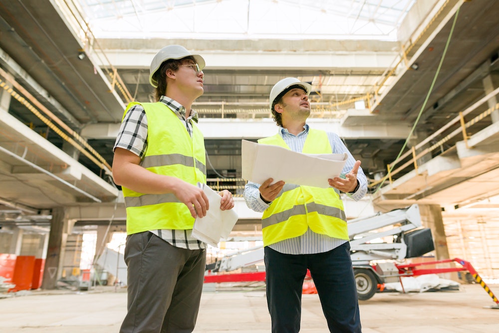 Panneau de chantier : les obligations légales d'affichage en question