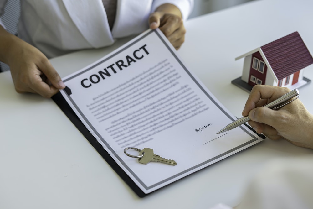Comprendre les tenants et aboutissants du contrat de bail commercial: Un guide complet