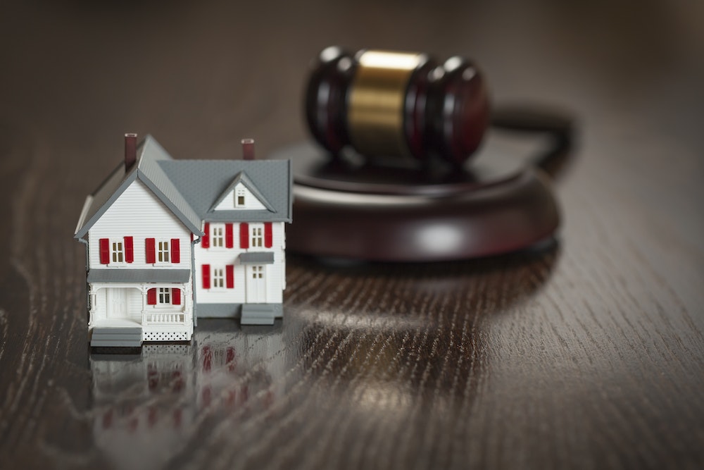 Comprendre le Vice Caché en Immobilier : Les Obligations du Vendeur