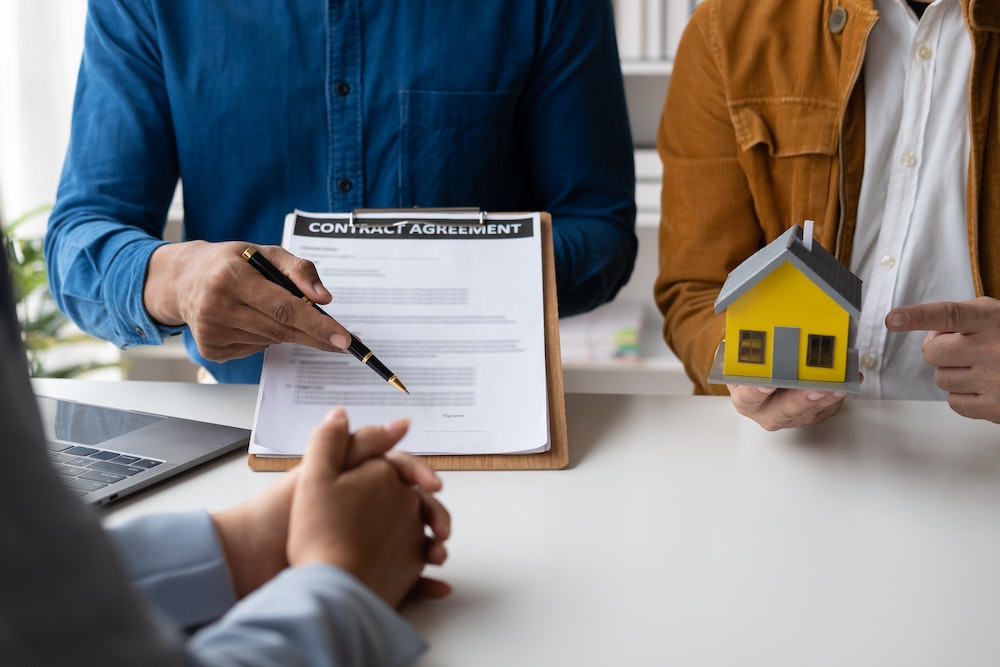 Loi Lagleize : Comprendre les enjeux et les conséquences pour les propriétaires et les locataires