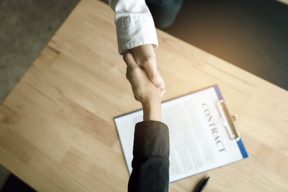 Les Implications Juridiques des Contrats de Travail : Un Guide Approfondi
