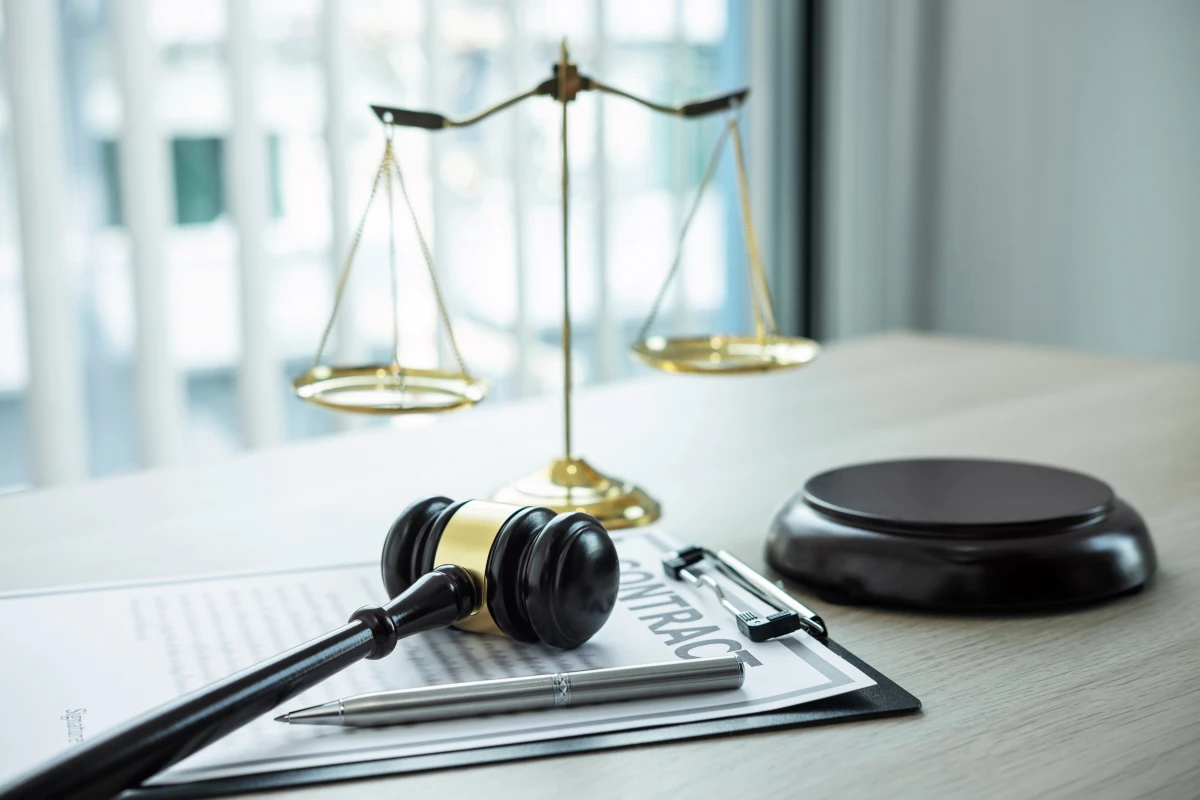 Le Dol en droit des contrats : une notion clé à comprendre