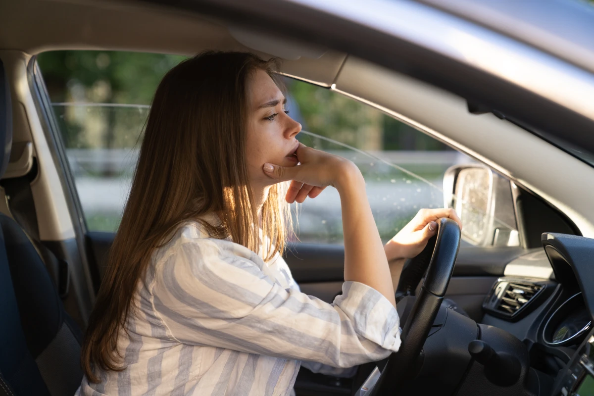 La conduite en état de fatigue : un danger sous-estimé aux conséquences juridiques lourdes