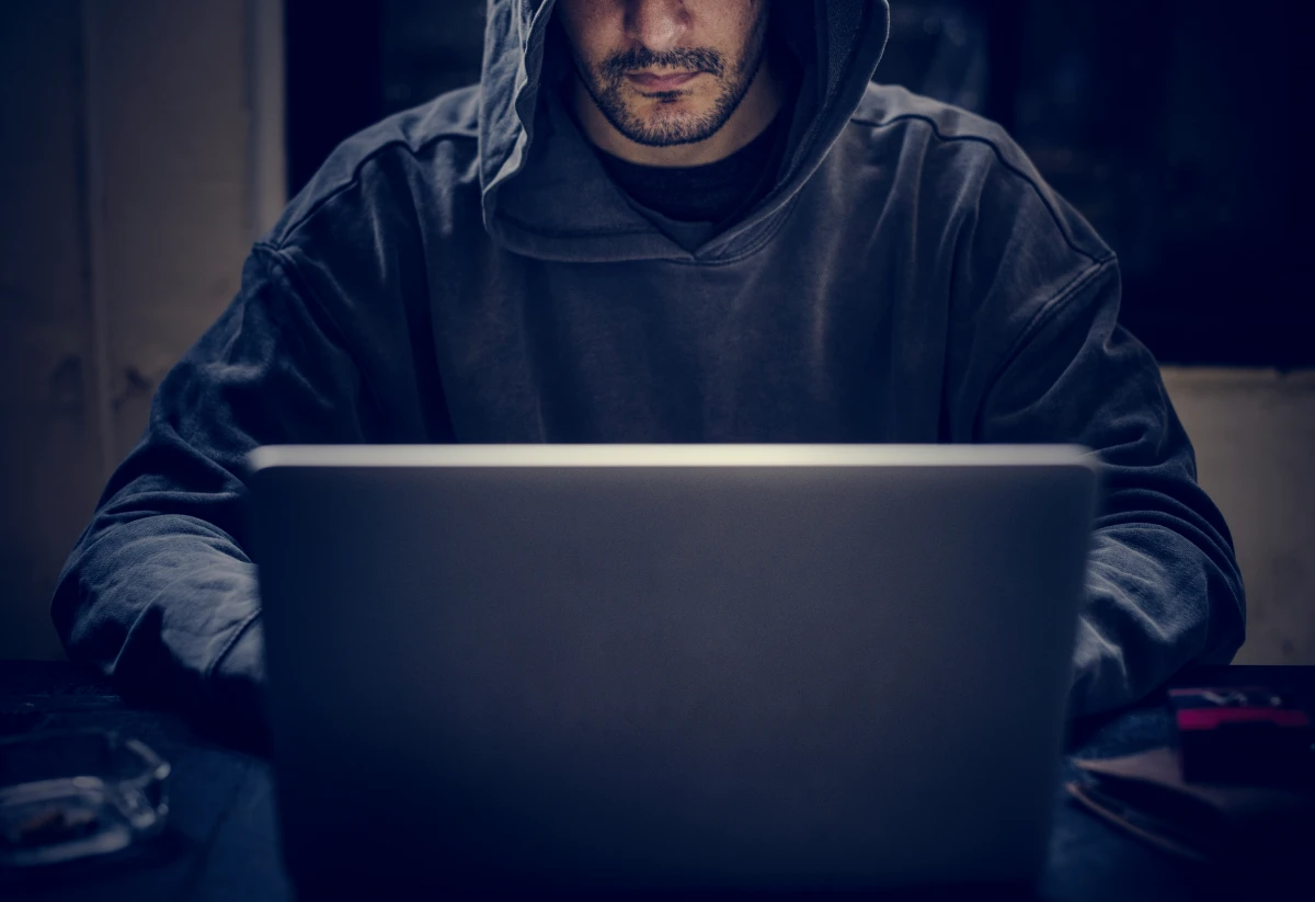 Le droit pénal à l'ère numérique : les nouvelles frontières de la cybercriminalité